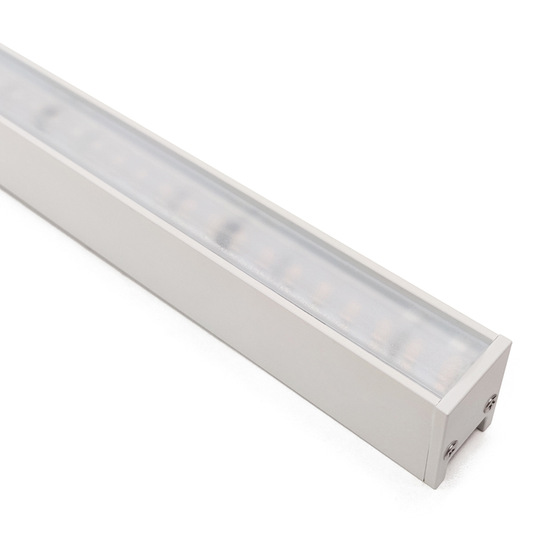 BVG-E WALL GRAZER-EXTRUDED LENS (1)