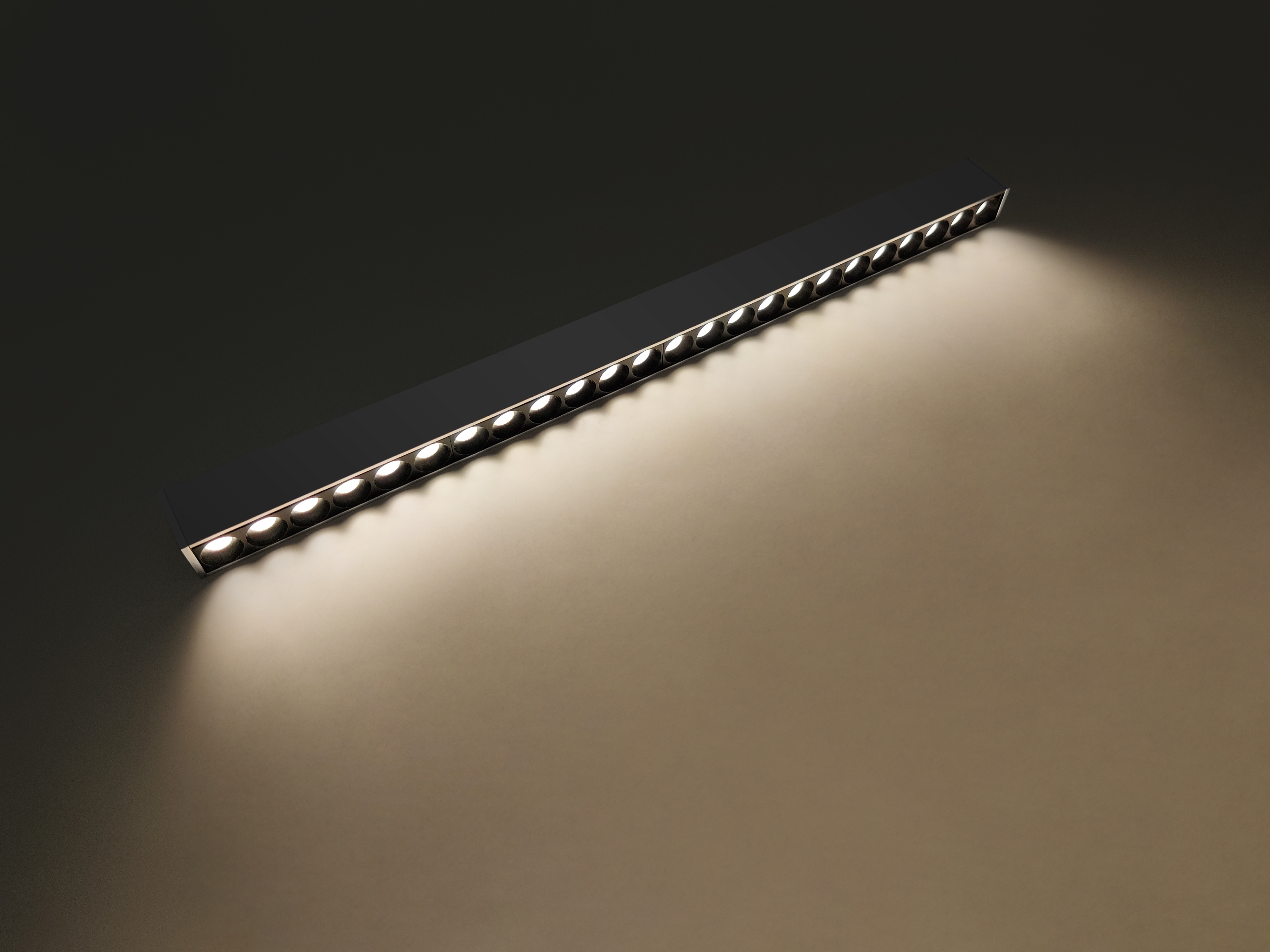REFLECTOR LOUVER.